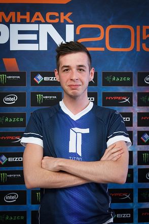 KennyS é premiado como melhor jogador de E-sports