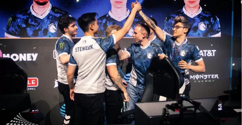 Liquid vence e é a primeira finalista