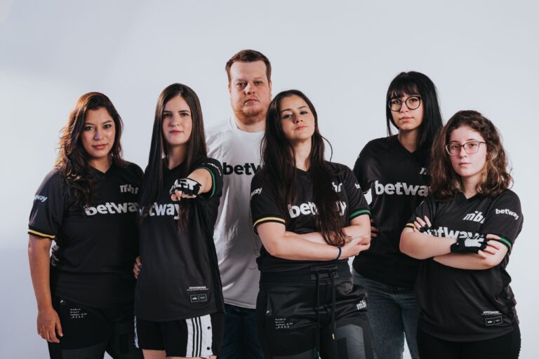 MIBR anuncia sua lineup feminina